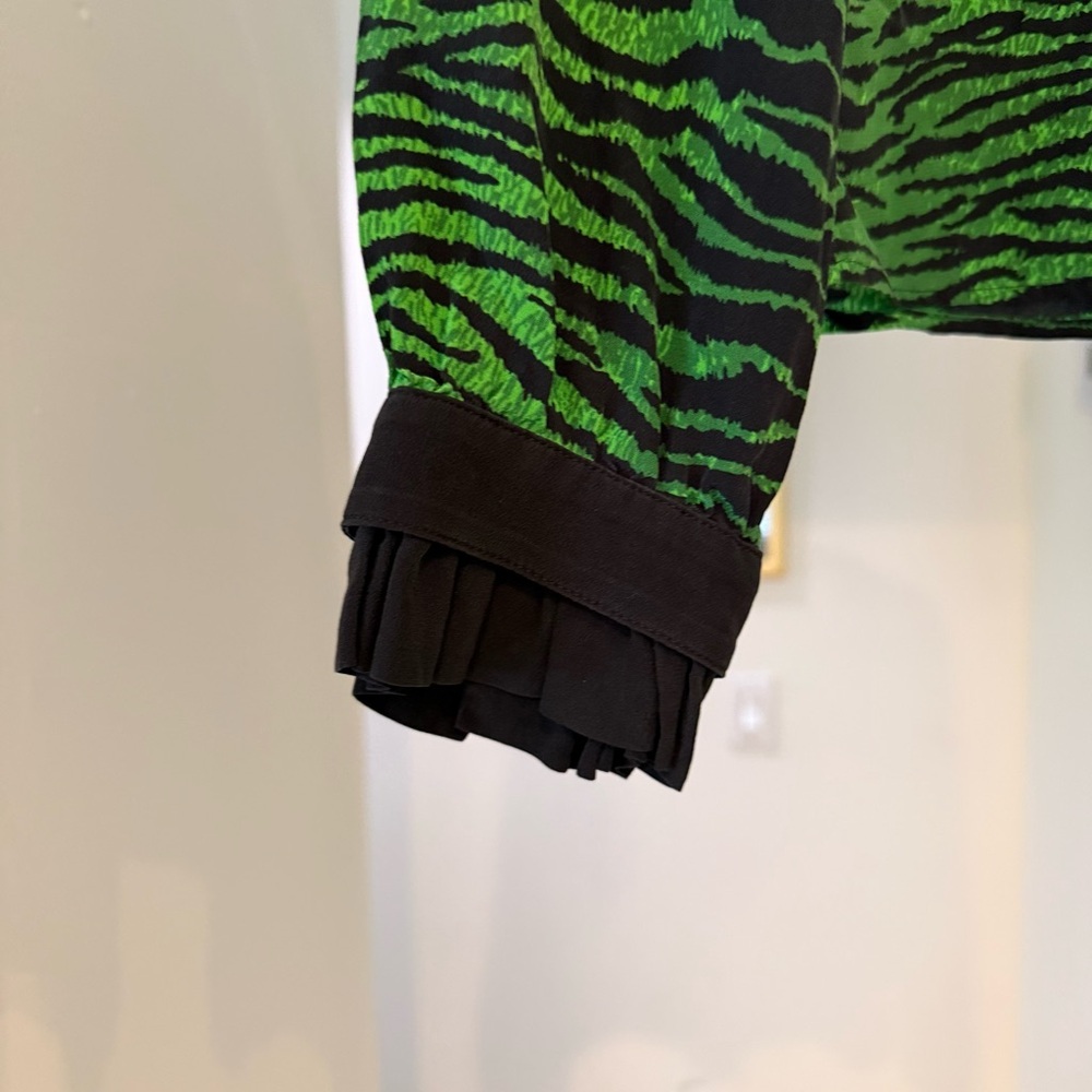 KENZO x H&M Green Tiger Print Silk Ruffle Collar Long Sleeve Button Up Blouse 2 - Picture 8 of 16